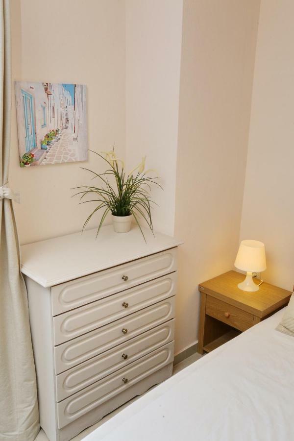 Villa Argo 3 - Beachfront, Big Gardens, Location! 페프코초리 외부 사진