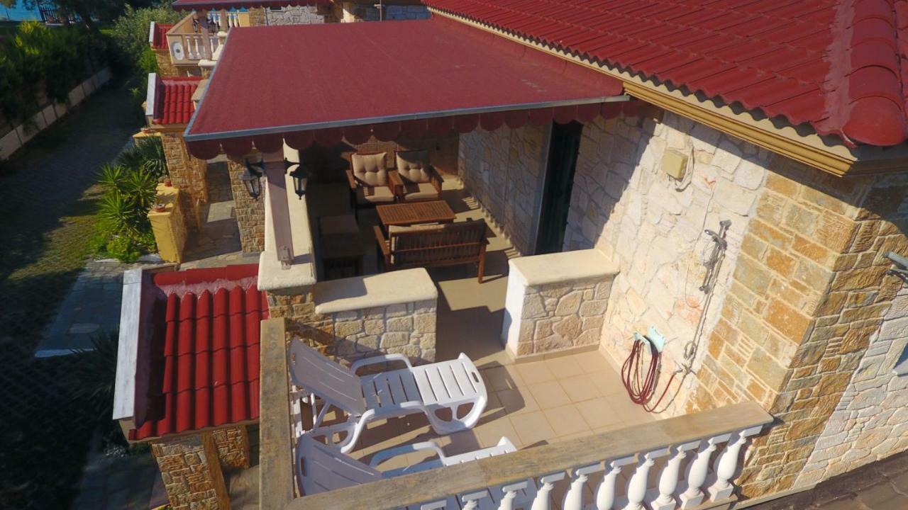Villa Argo 3 - Beachfront, Big Gardens, Location! 페프코초리 외부 사진
