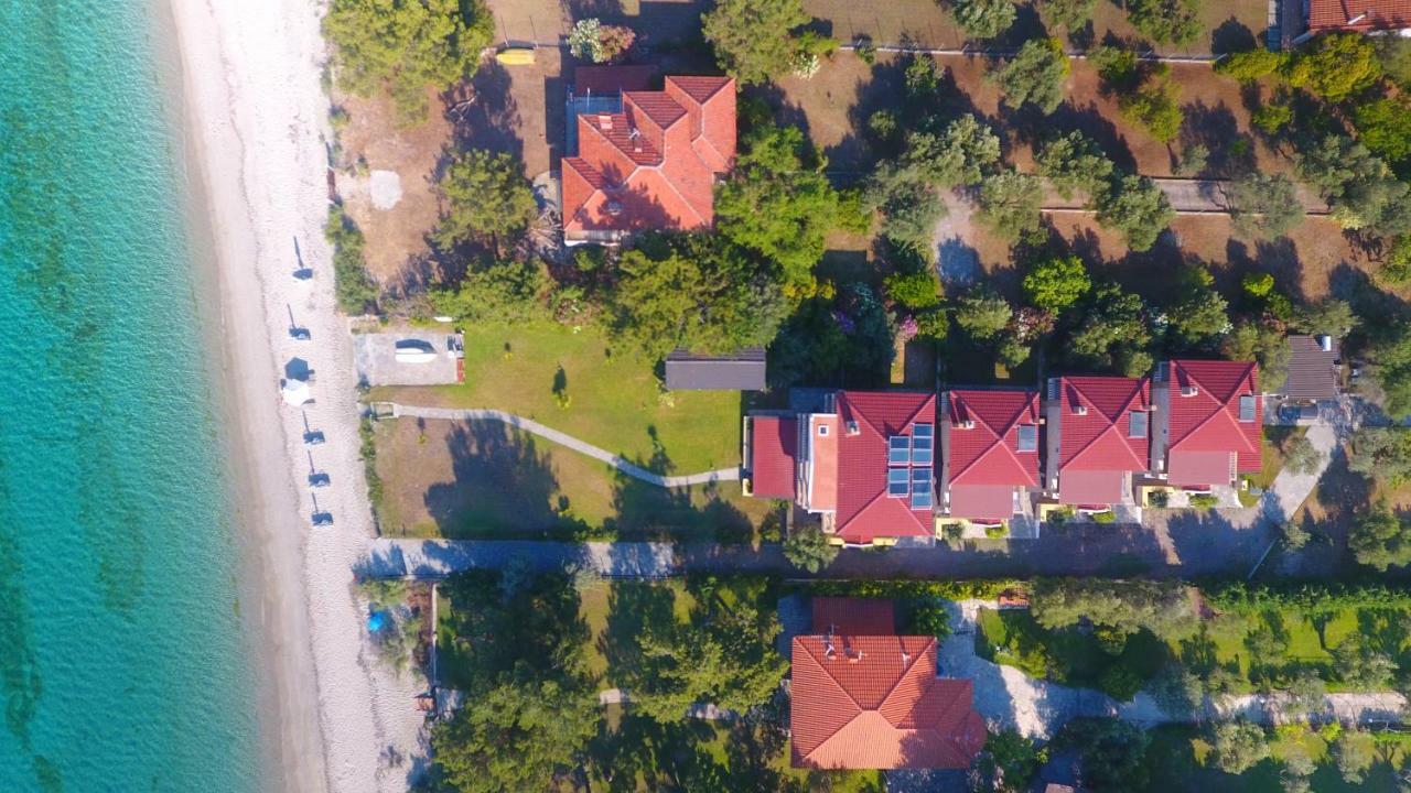Villa Argo 3 - Beachfront, Big Gardens, Location! 페프코초리 외부 사진